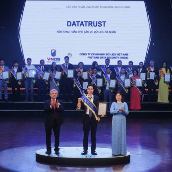 DataTrust được vinh danh tại Sao Khuê 2025: Khẳng định vị thế tiên phong trong bảo vệ dữ liệu cá nhân tại Việt Nam